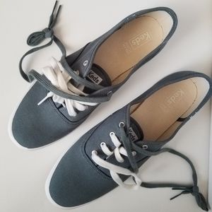 Keds- heather olive green